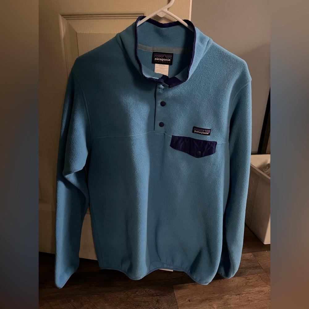 Patagonia button up sweatshirt